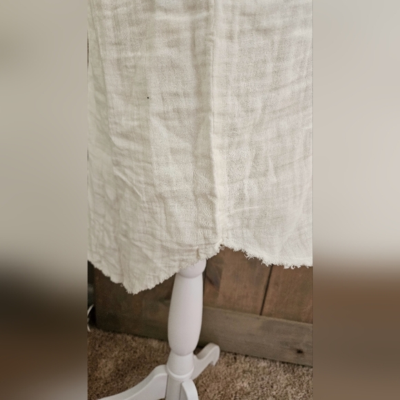 SALTY LEMON Cotton Frayed Button Up Tie Front Coverup In White. Size M NWT - Picture 13 of 14